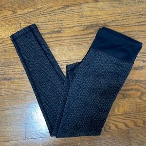 Under Armour leggings. Size small